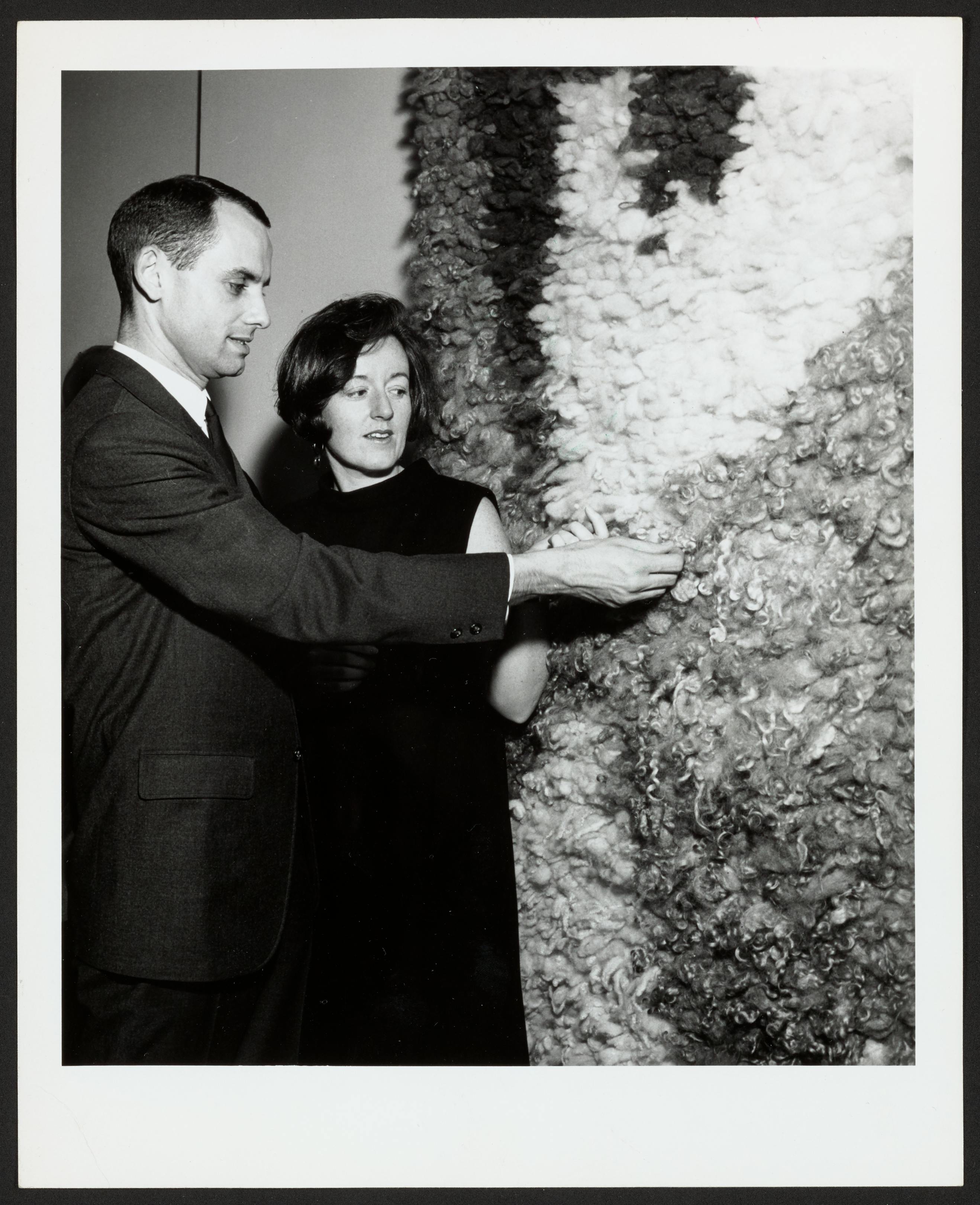 Glen Kaufman with Lois Moran in the exhibition Weavings by Glen Kaufman